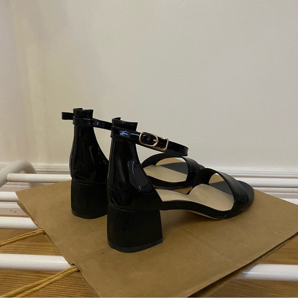 [SOLD] JIPI JAPA black patent leather sandals - Picture 4 of 7